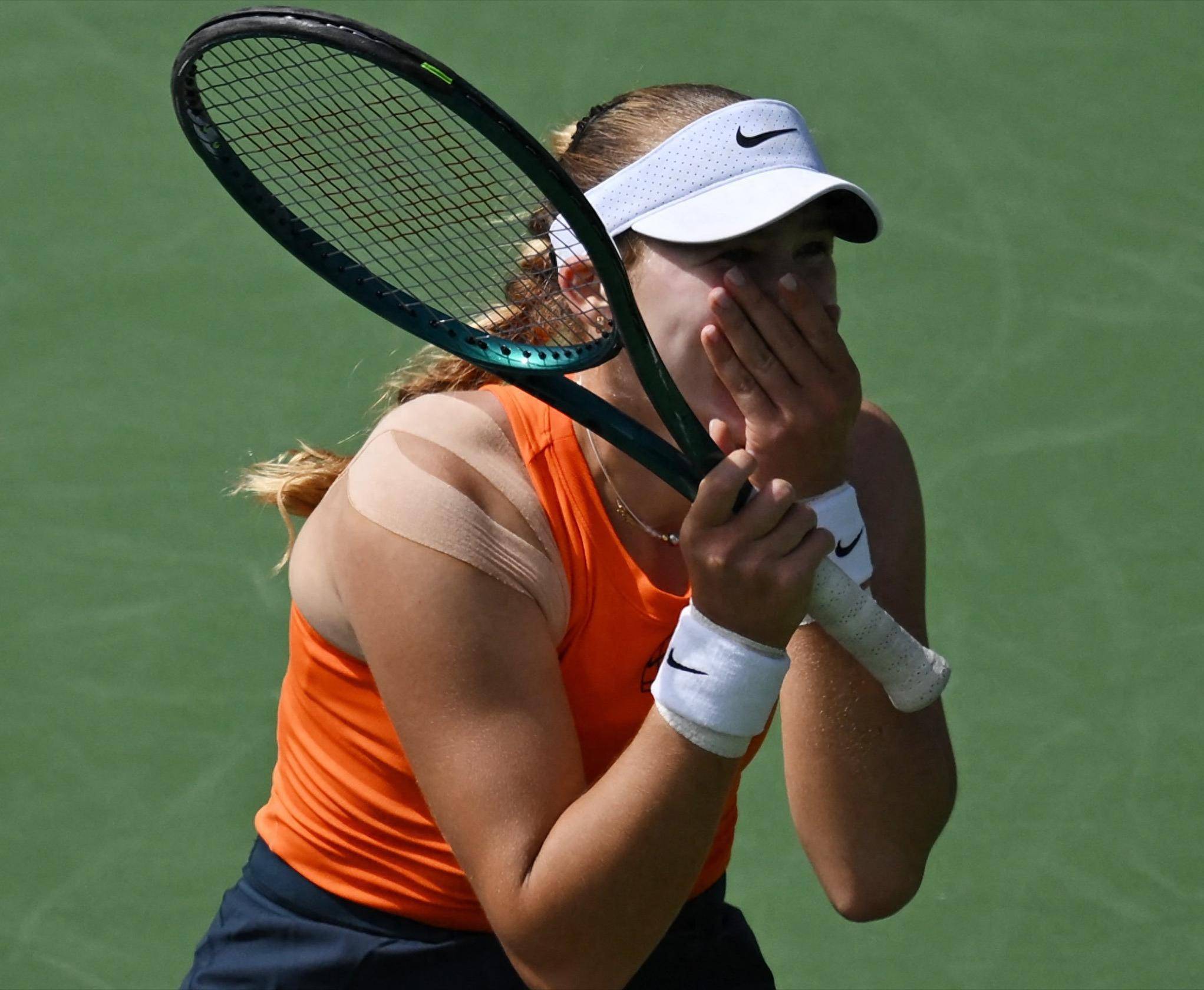 壹号娱乐 比赛规则变更引爆全场!,莎拉波娃意外战胜西班牙队热度持续攀升